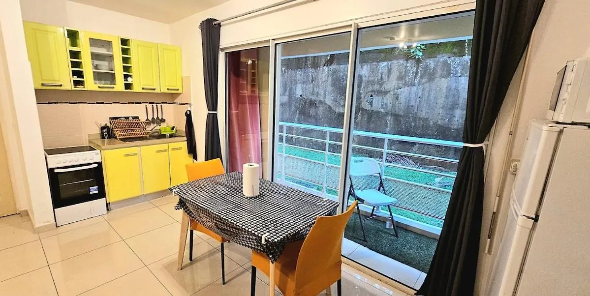 Cozy Studio Avec Sunroom سكولكر مارتينيك